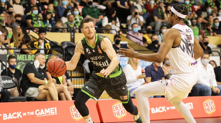 Phoenix Stars Set New Club Scoring Benchmark in Win over Hawks