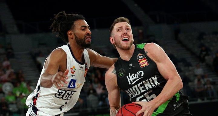 Phoenix Take on 36ers in First Game of NBL21