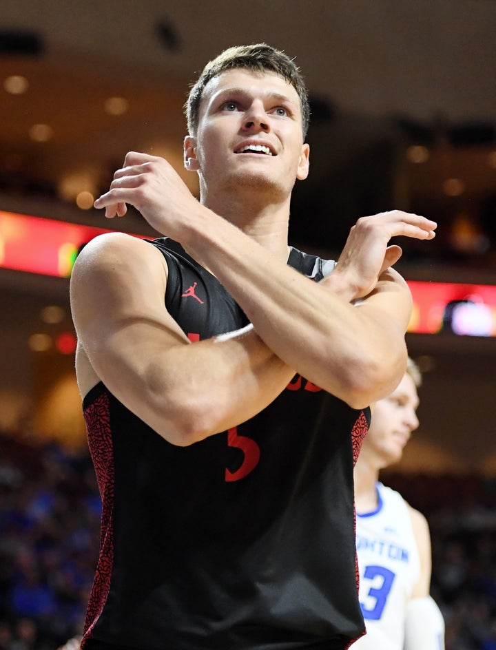 Gettyimages 1190766835