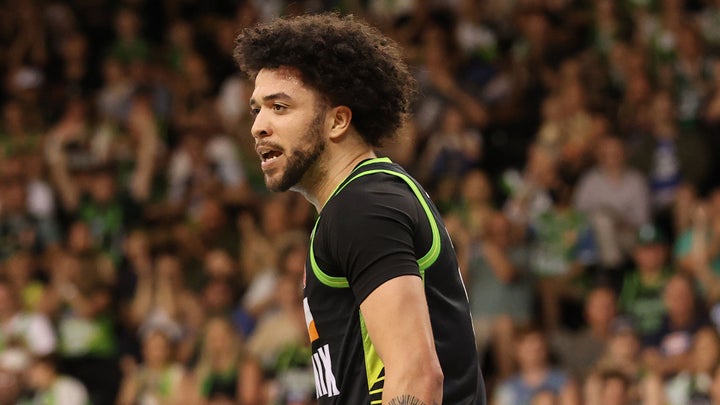 DJ turns the tables as South East Melbourne surges