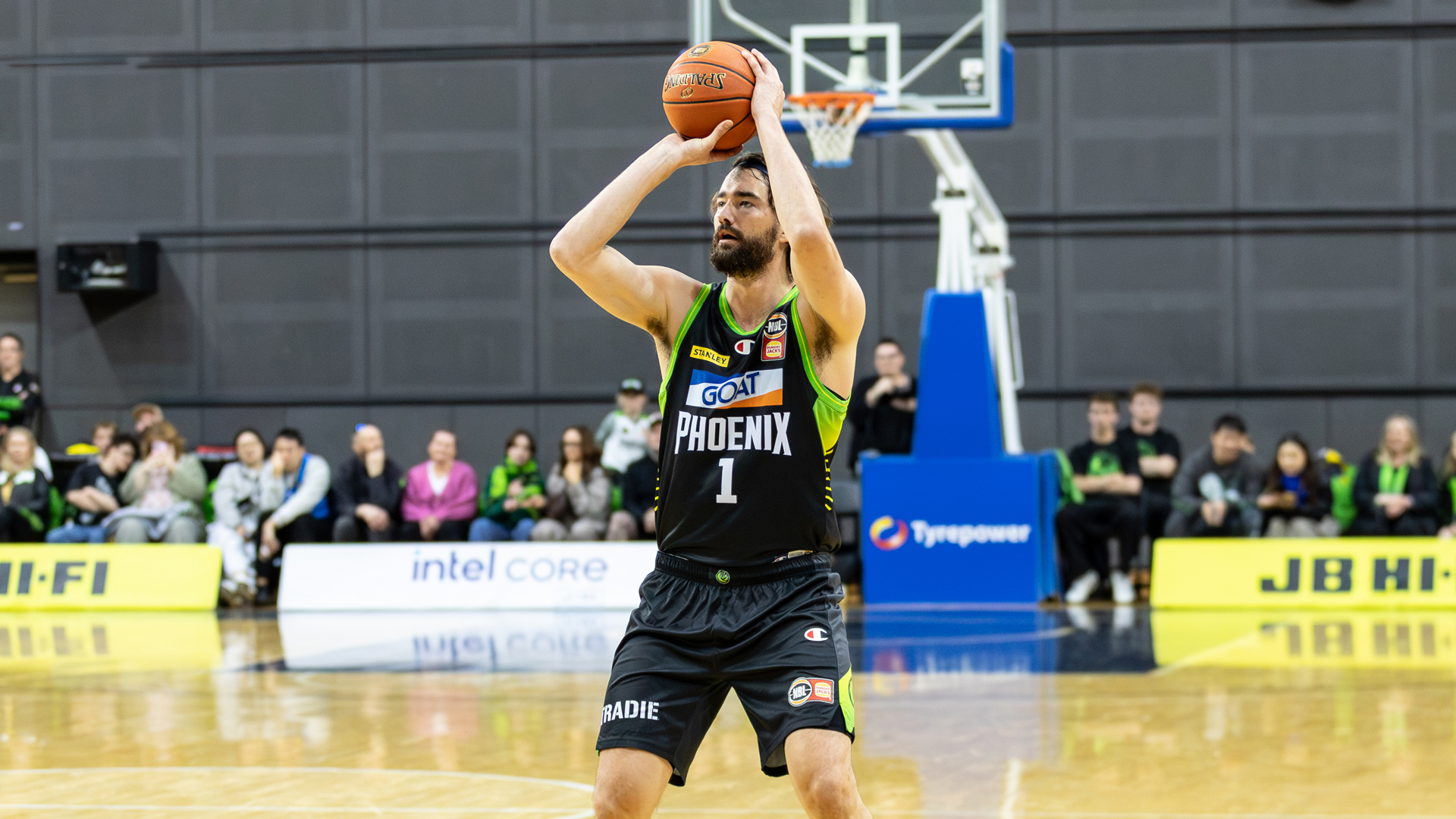 Phoenix take on Japanese B.LEAGUE UNITED in opening preseason game