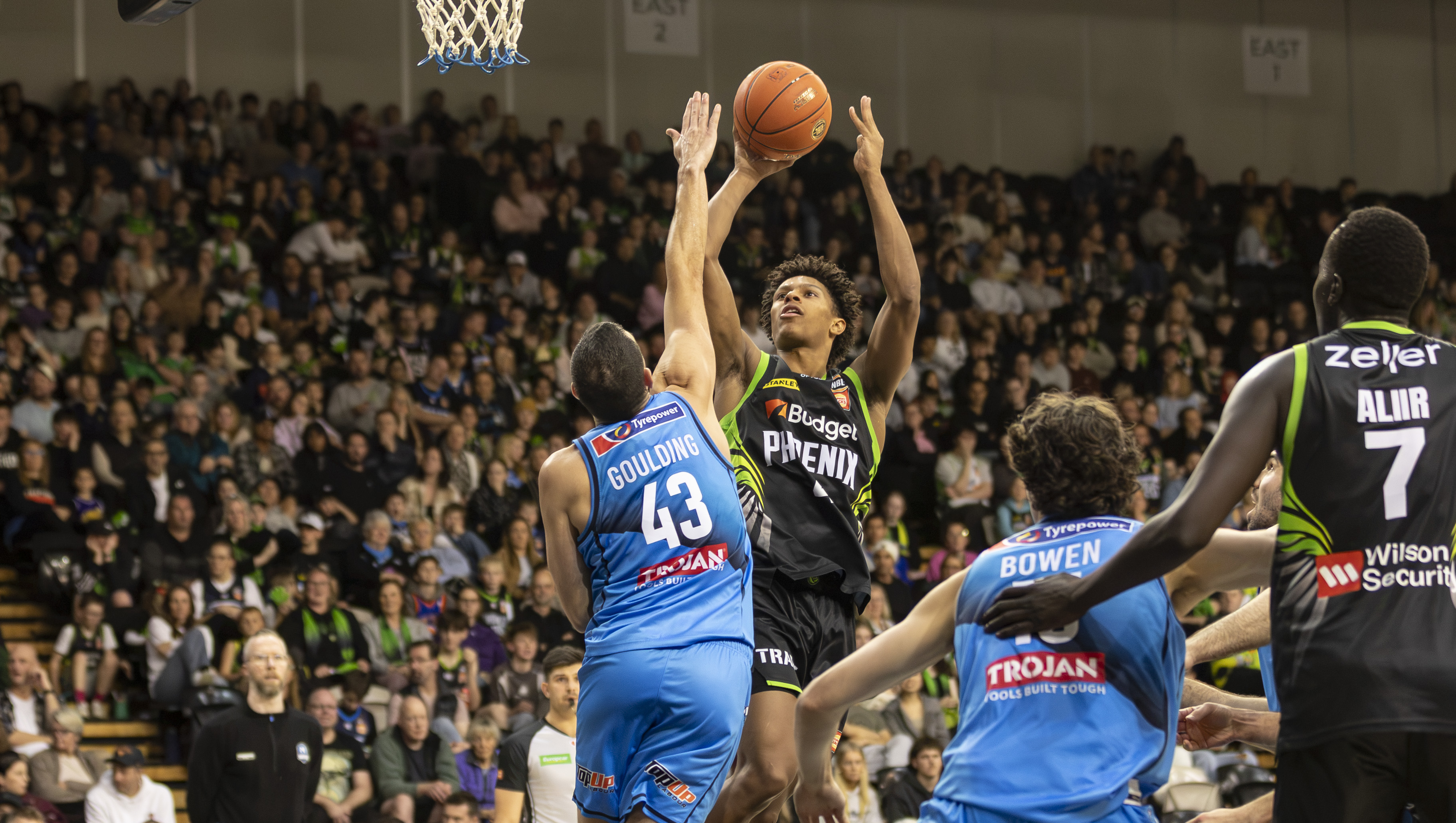 Match Highlights: South East Melbourne Phoenix vs Melbourne United (Pre Season, NBL27)