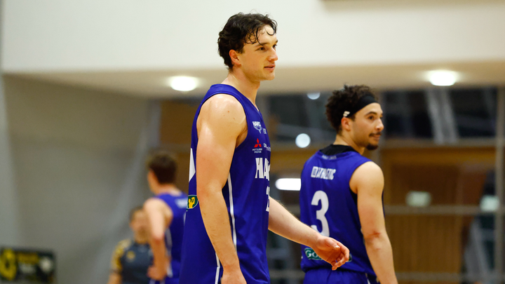 Off-Season Wrap: Huefner Explodes for Career-High 40