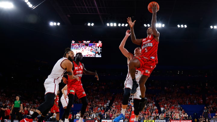Match Report: Wildcats v Hawks NBL26 Round 3