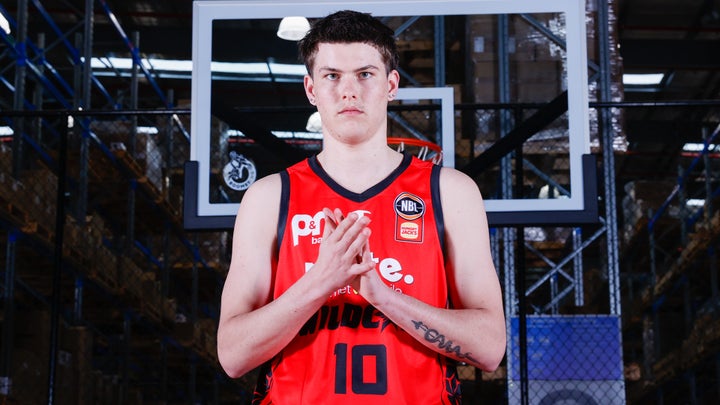 Henshall joins Almansa in declaring for 2025 NBA Draft