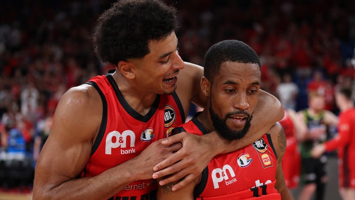 Wildcats beat Phoenix by one point after stunning comeback