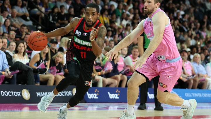 Cotton leads the way as Wildcats beat Breakers on the road