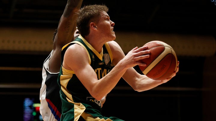 Henshall rewarded with Boomers selection