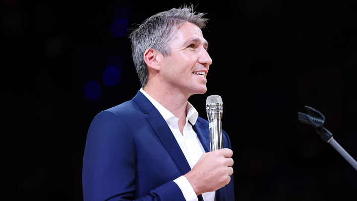 'Really emotional day': Damo's No.53 retired in special ceremony