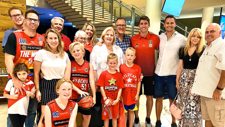 Attention, Red Army: Stick around for Damo's jersey retirement