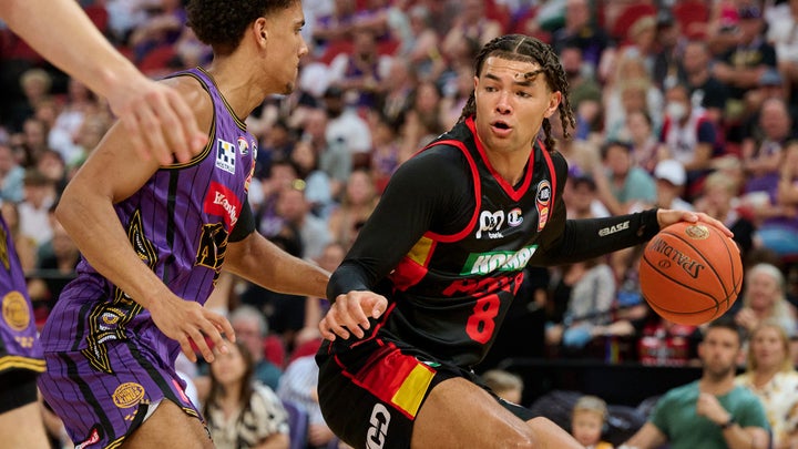 Wildcats edge out Kings for sixth win in a row
