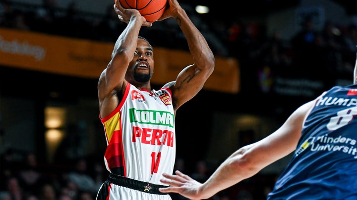 Wildcats end road stint with dominant win over 36ers