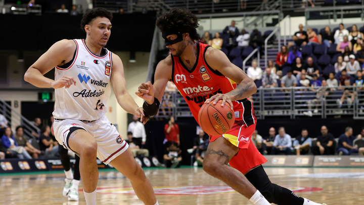 'I like it': Pinder embraces the mask