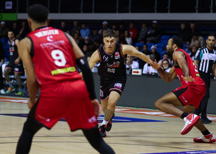 Hyrum Harris leads the way