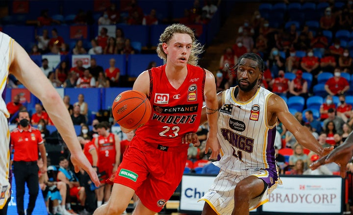 Wildcats defeated by hot-shooting Kings