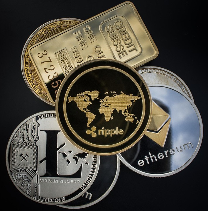 expert in crypto and finance