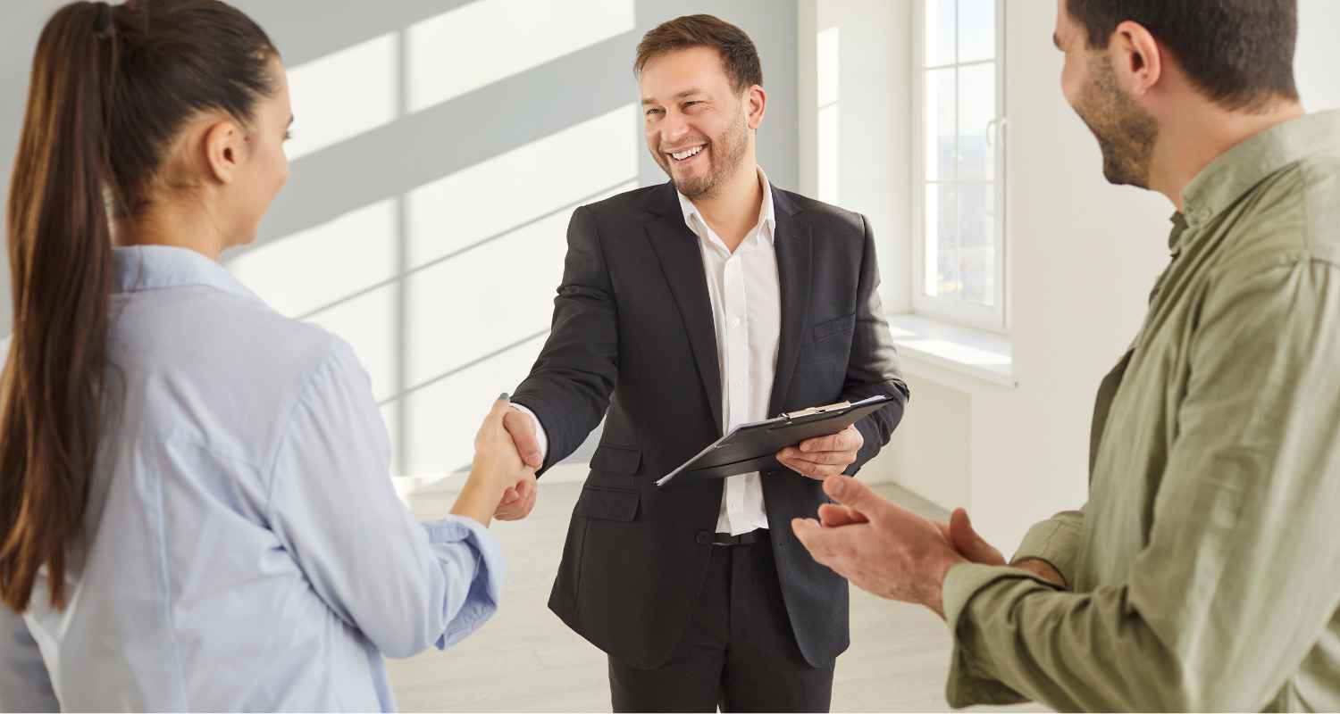 Services des agences immobilières : modèle basé sur les commissions