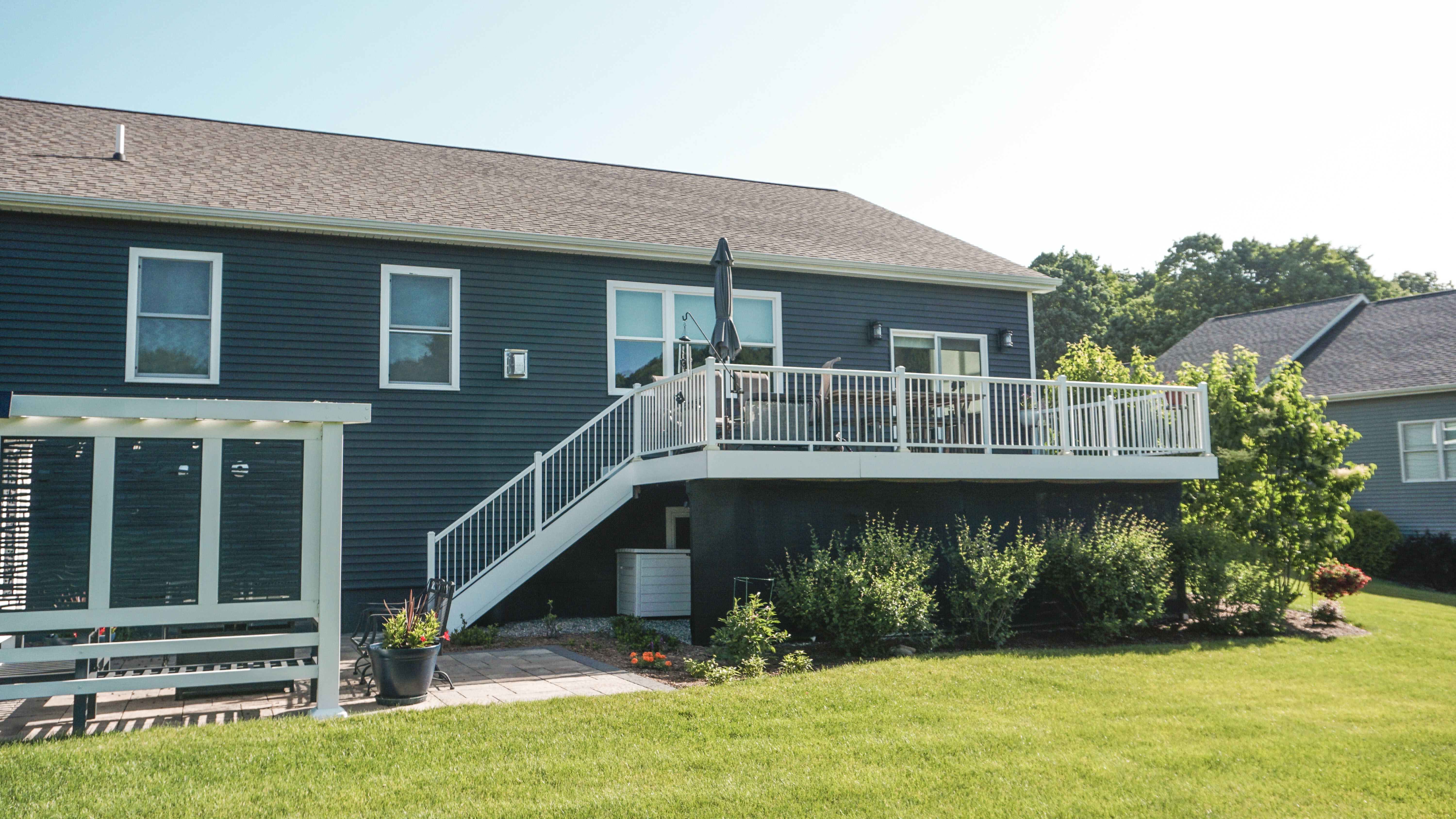 How Shade Structures Help Lower Your Energy Bills Year-Round