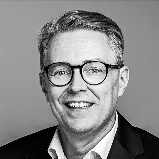 Henrik Backman