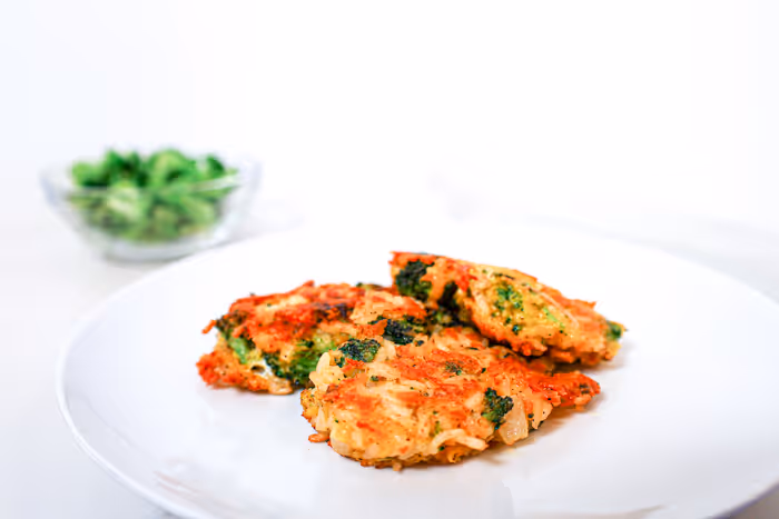 Broccoli and Cheese Rice Cakes dish