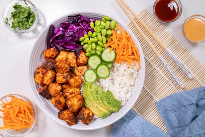 A bowl of food on a tableAI-generated content may be incorrect.