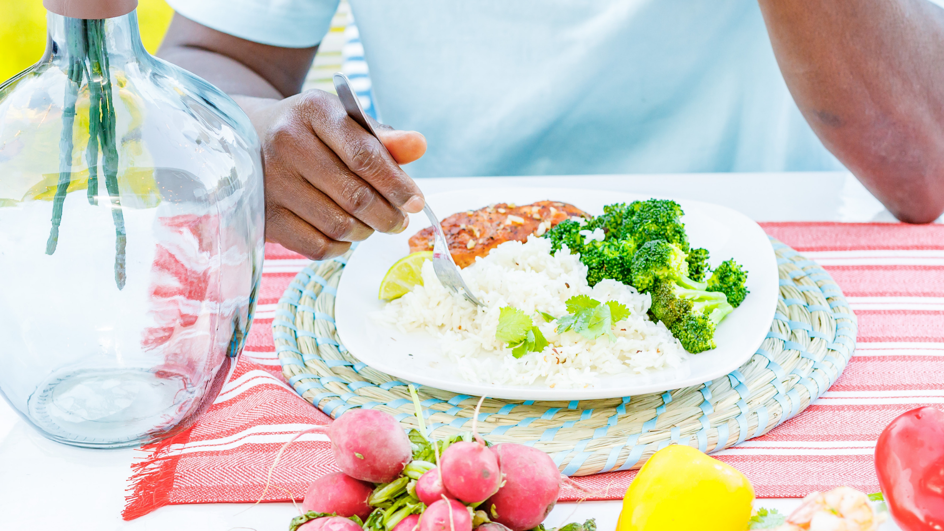 As the calendar turns from holiday indulgence to fresh beginnings, January brings a pronounced shift in diner expectations. Across the foodservice landscape, operators are seeing guests prioritize healthier choices, greater nutritional balance, and menu variety — all while still seeking satisfying, flavorful meals. This presents a strategic opportunity for rice to play a starring role in January menus and beyond. 