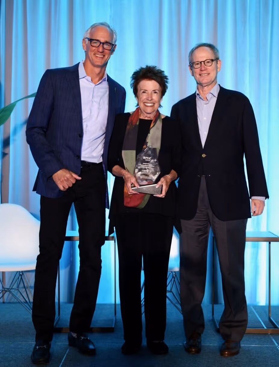 Bonnie receiving award