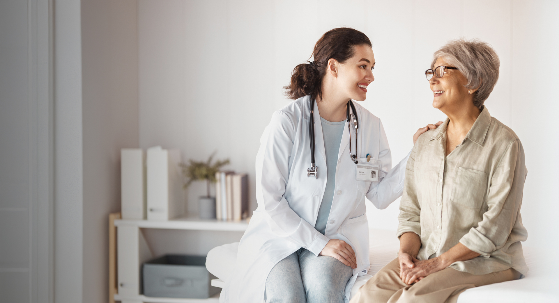 image of the clinic reception area (for a veterinary clinic)