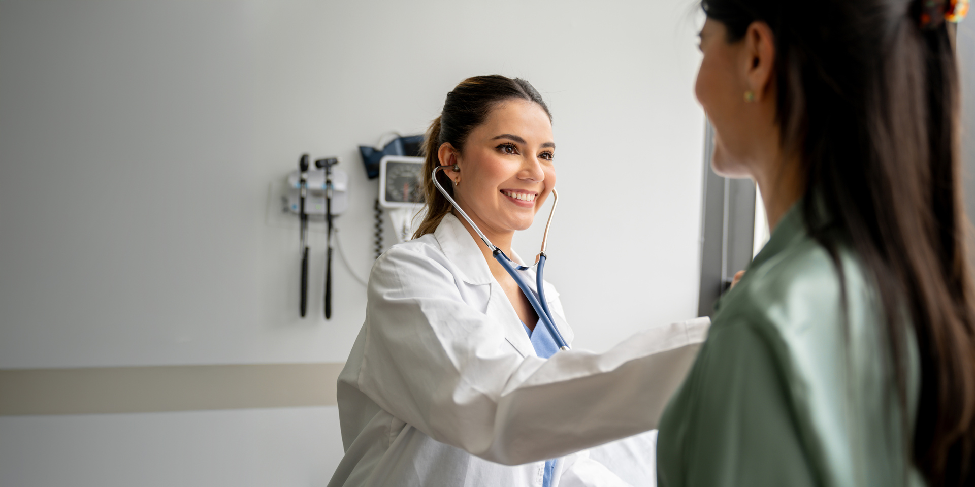 image of the clinic reception area (for a veterinary clinic)
