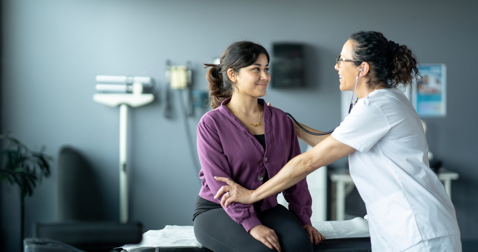 image of the clinic reception area (for a veterinary clinic)