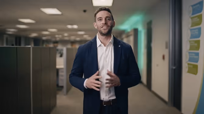 Video of a man talking about partnering with Move Concierge. 