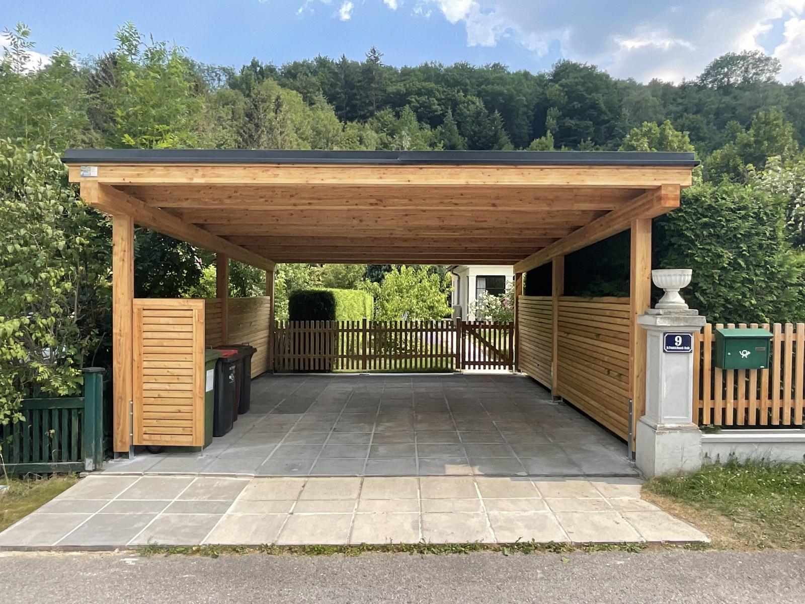 Holz Carport mit PV Anlage