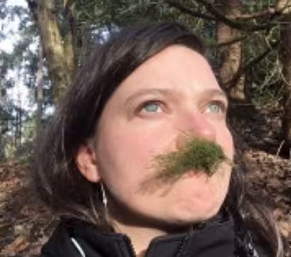 [headshot] image of satisfied customer (for a nonprofit & charity)