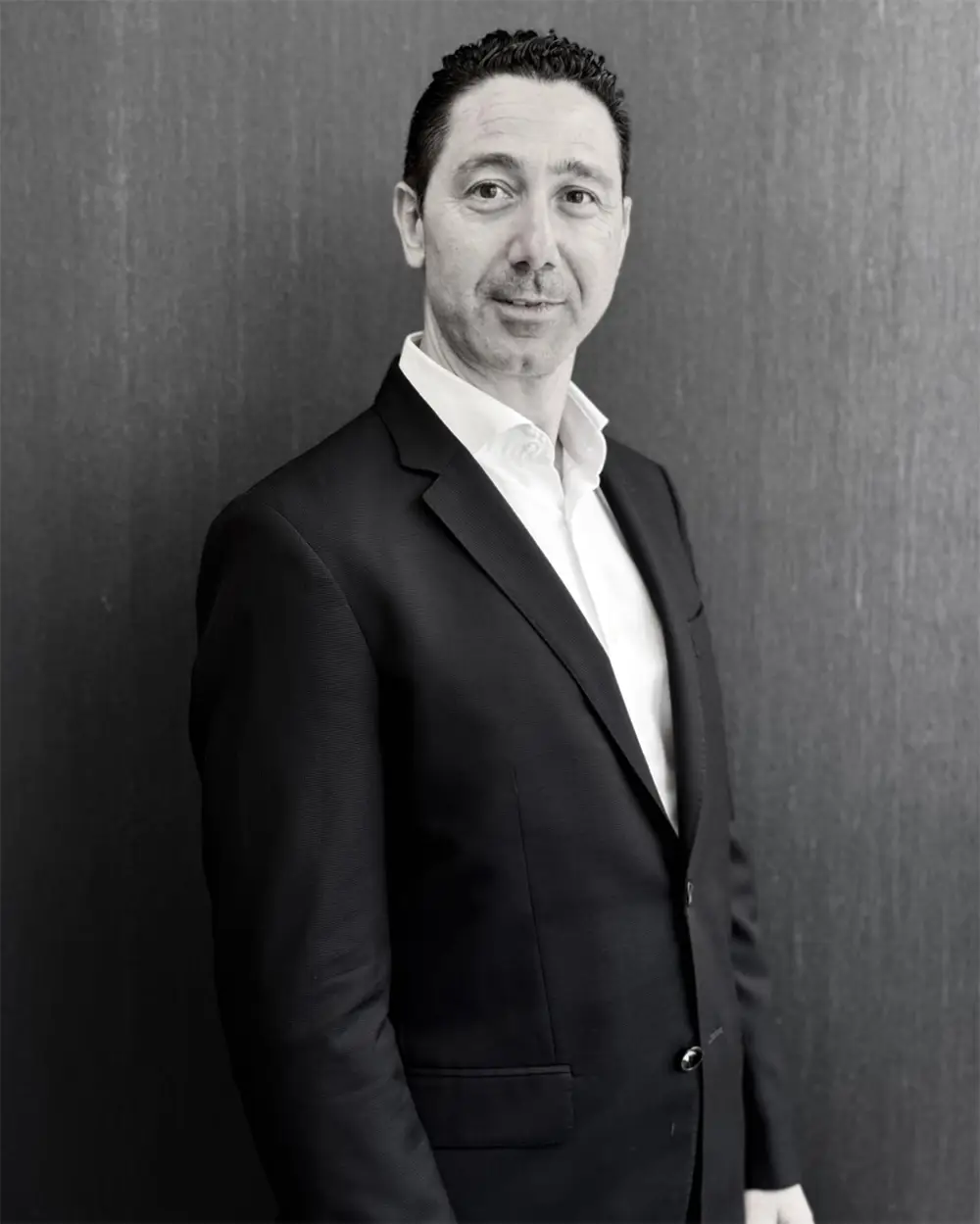 International lawyer with 20+ years’ experience in fund formation, private equity, real estate, and cross-border investment structures.