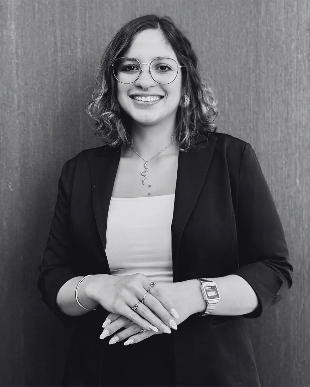 Marketing Director with expertise in branding, digital strategy, and content creation, delivering high-impact solutions for global real estate.