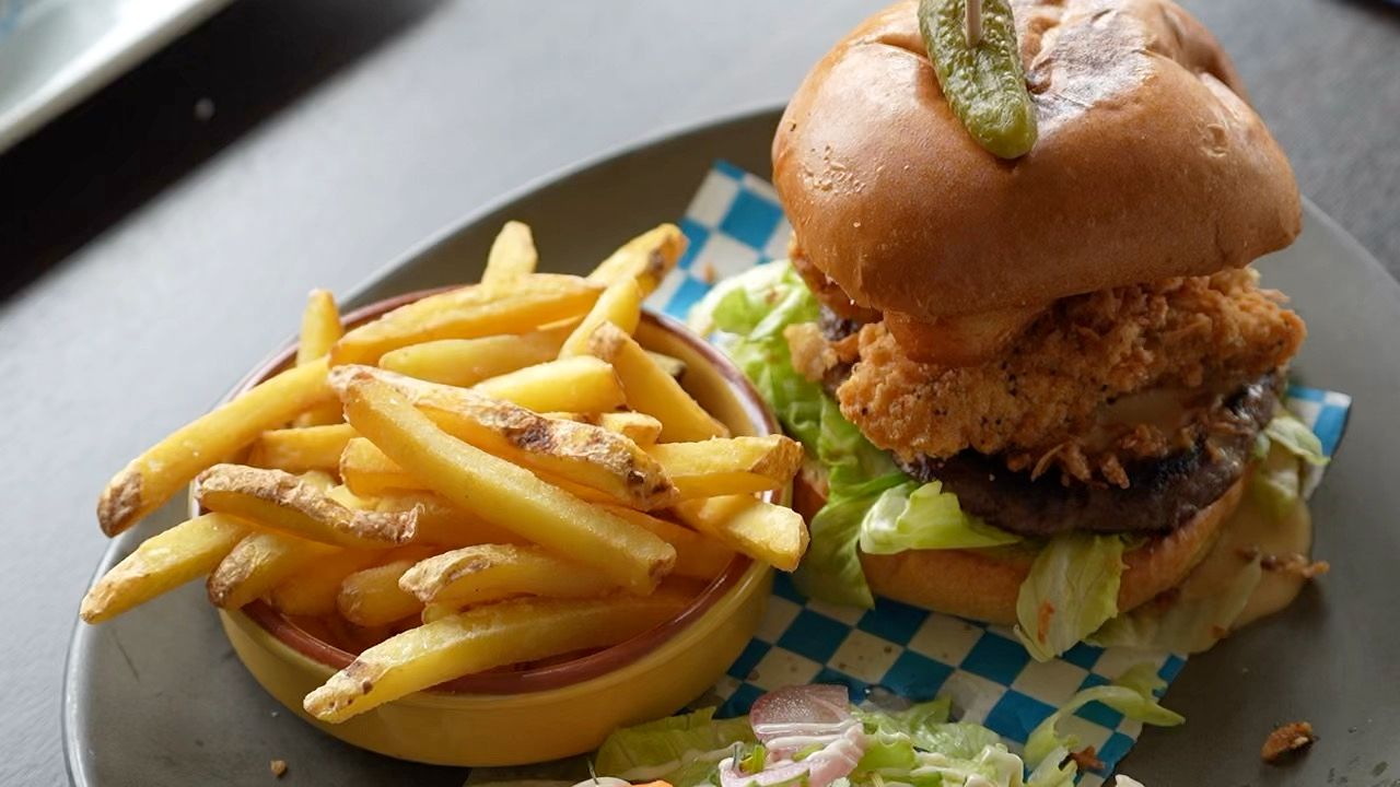 A vibrant vegan restaurant featuring a variety of plant-based dishes and smoothies.