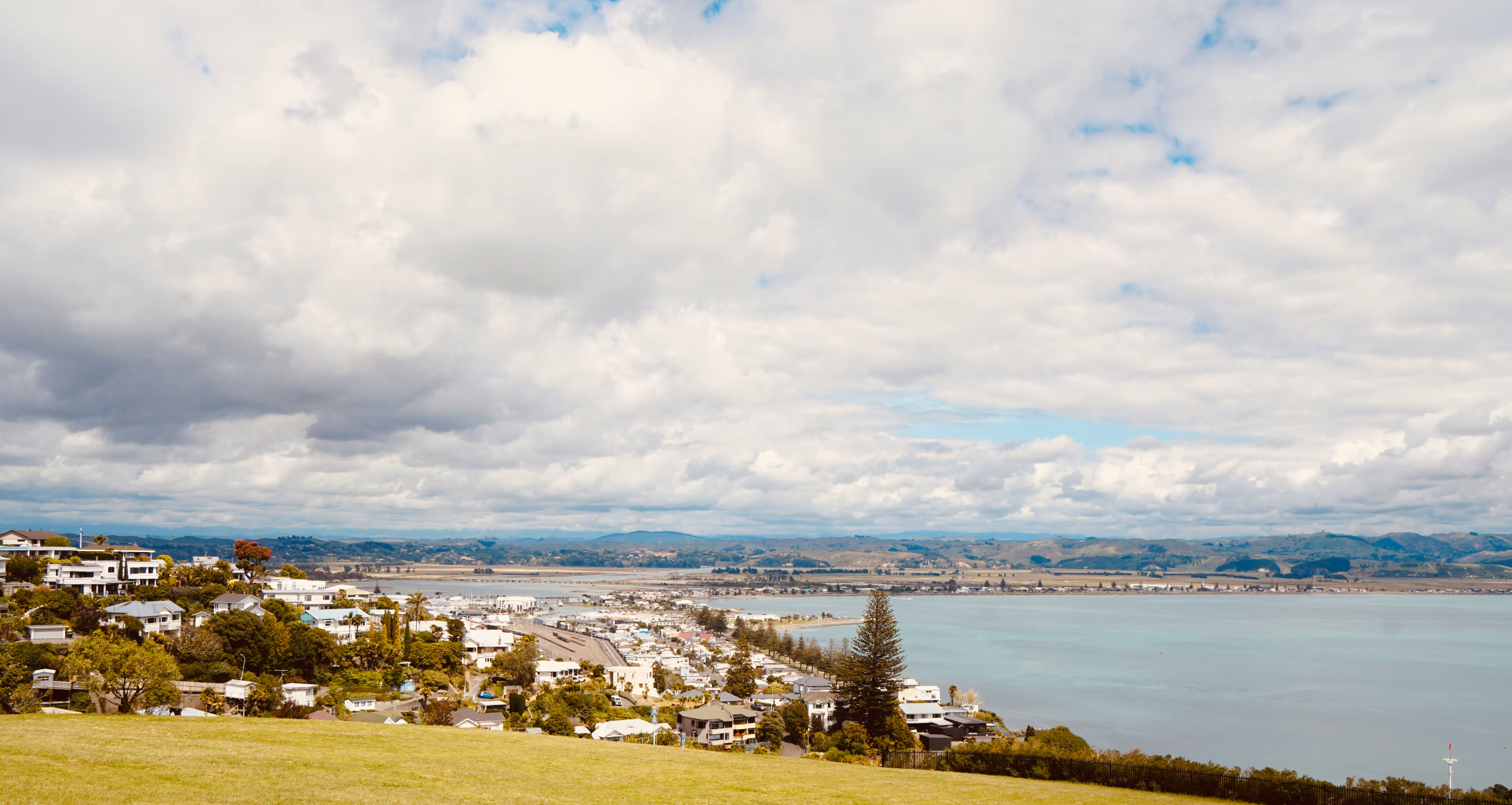 Napier, New Zealand set with hills in the background