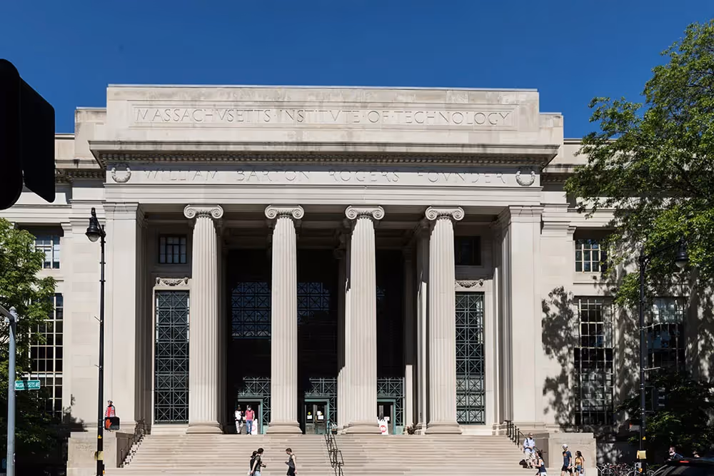MIT vs Harvard: Which Is Better for International Students?