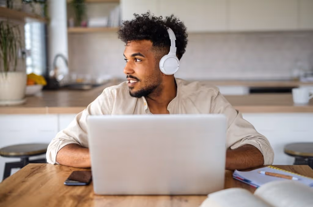 5 Online Courses Providing College Credits for High School Students