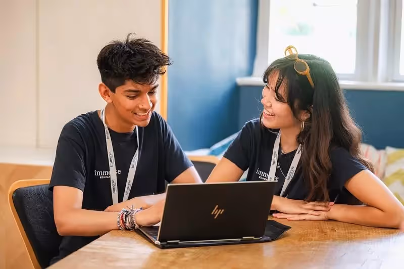Explore Biology with Cambridge summer programs