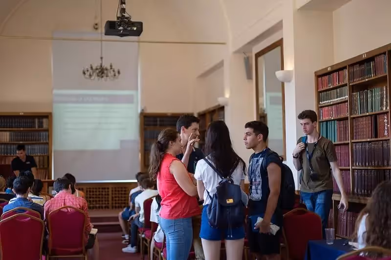 Explore the Business Management programme in Oxford