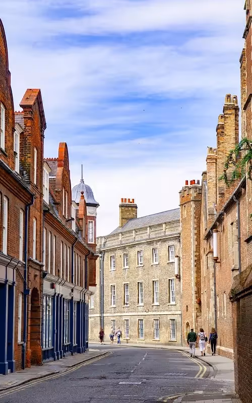 Nanotechnology: Cambridge summer school for under 18