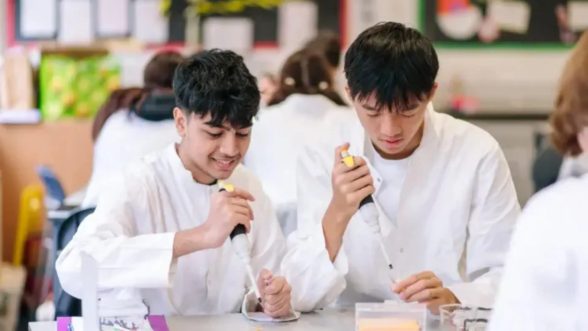 15 Biology Summer Schools in the UK for High School Students 3