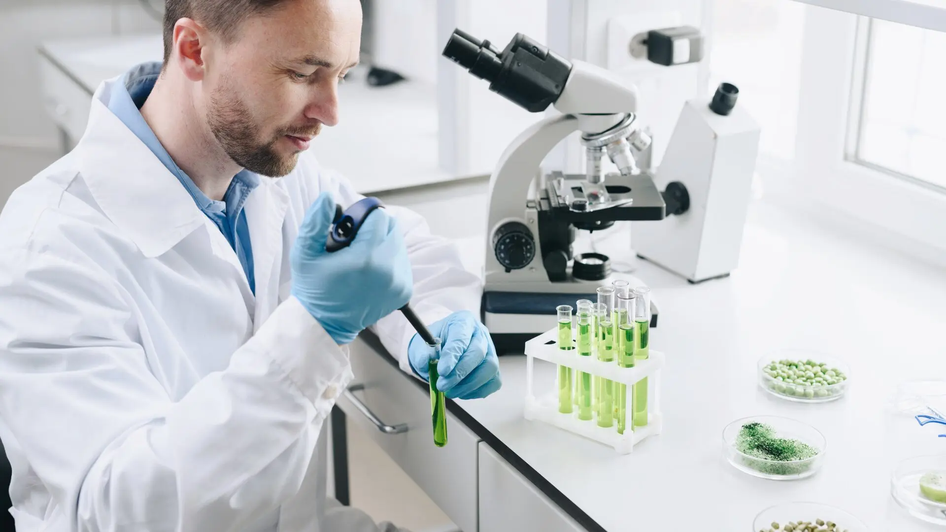 15 Biology Summer Schools in the UK for High School Students 1