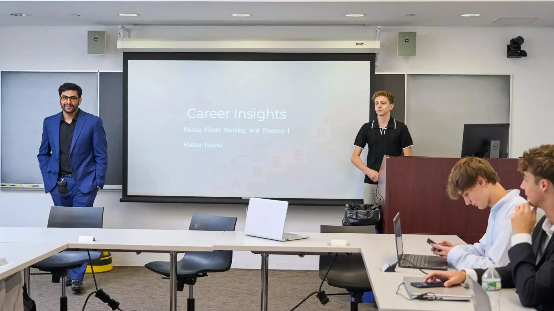 15 Business Management Courses in the UK for High School Students 2