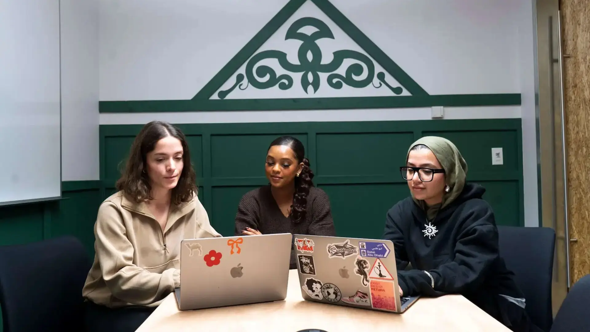 15 Business Management Summer Programs in Toronto for High School Students 2