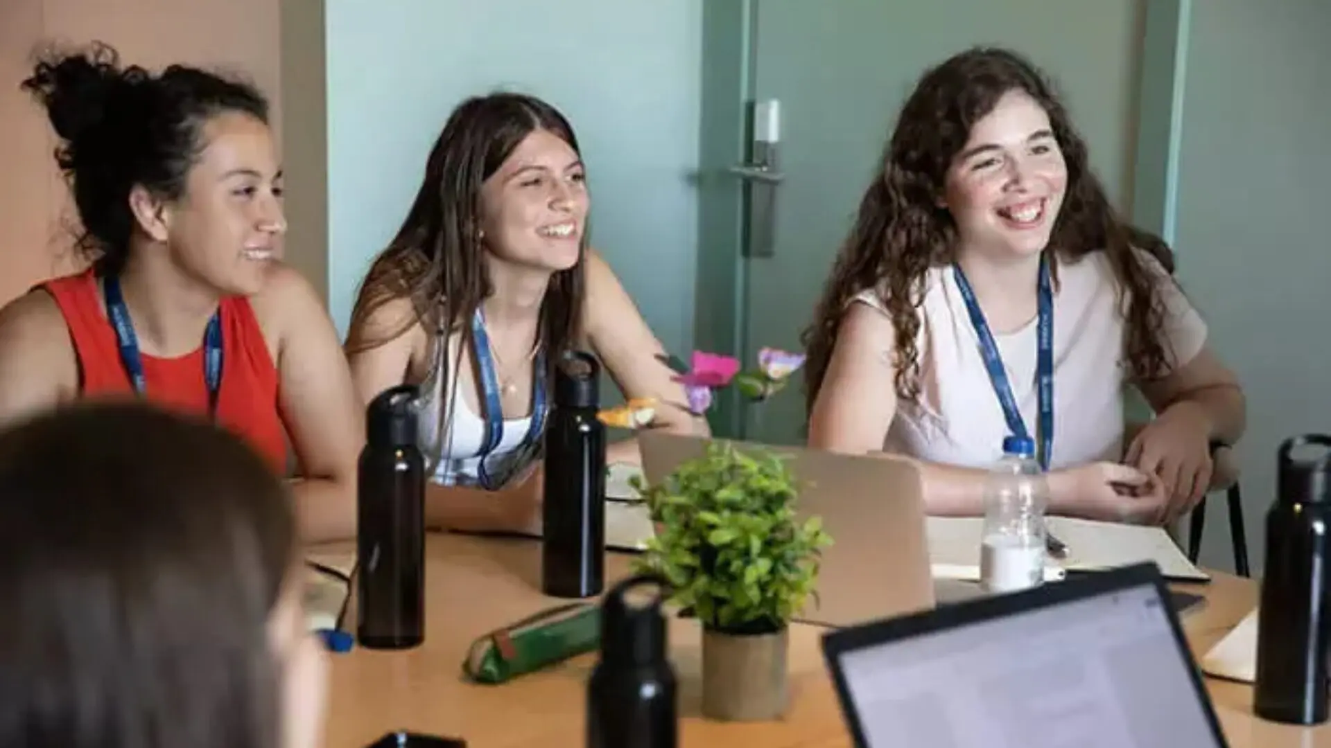 15 Educational Summer Camps for High School Students 1
