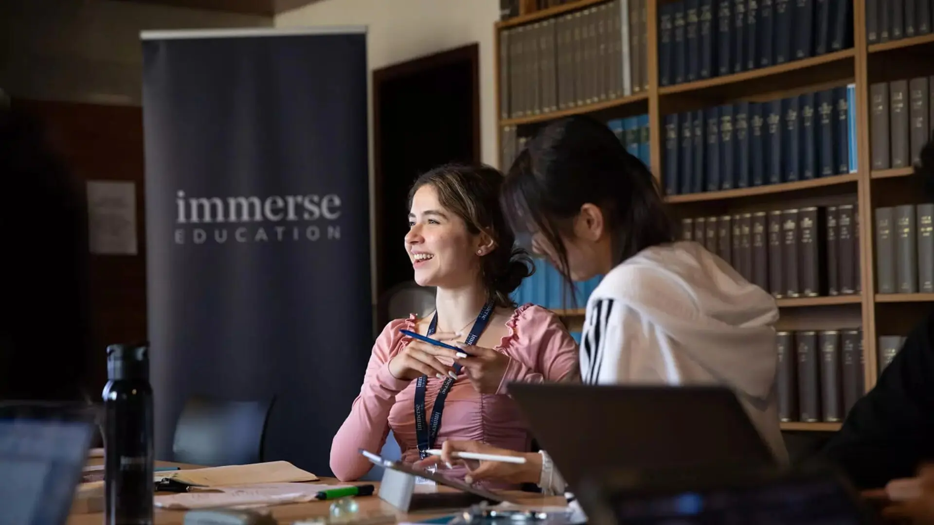 15 Journalism Summer Programs in the UK for High School Students 1