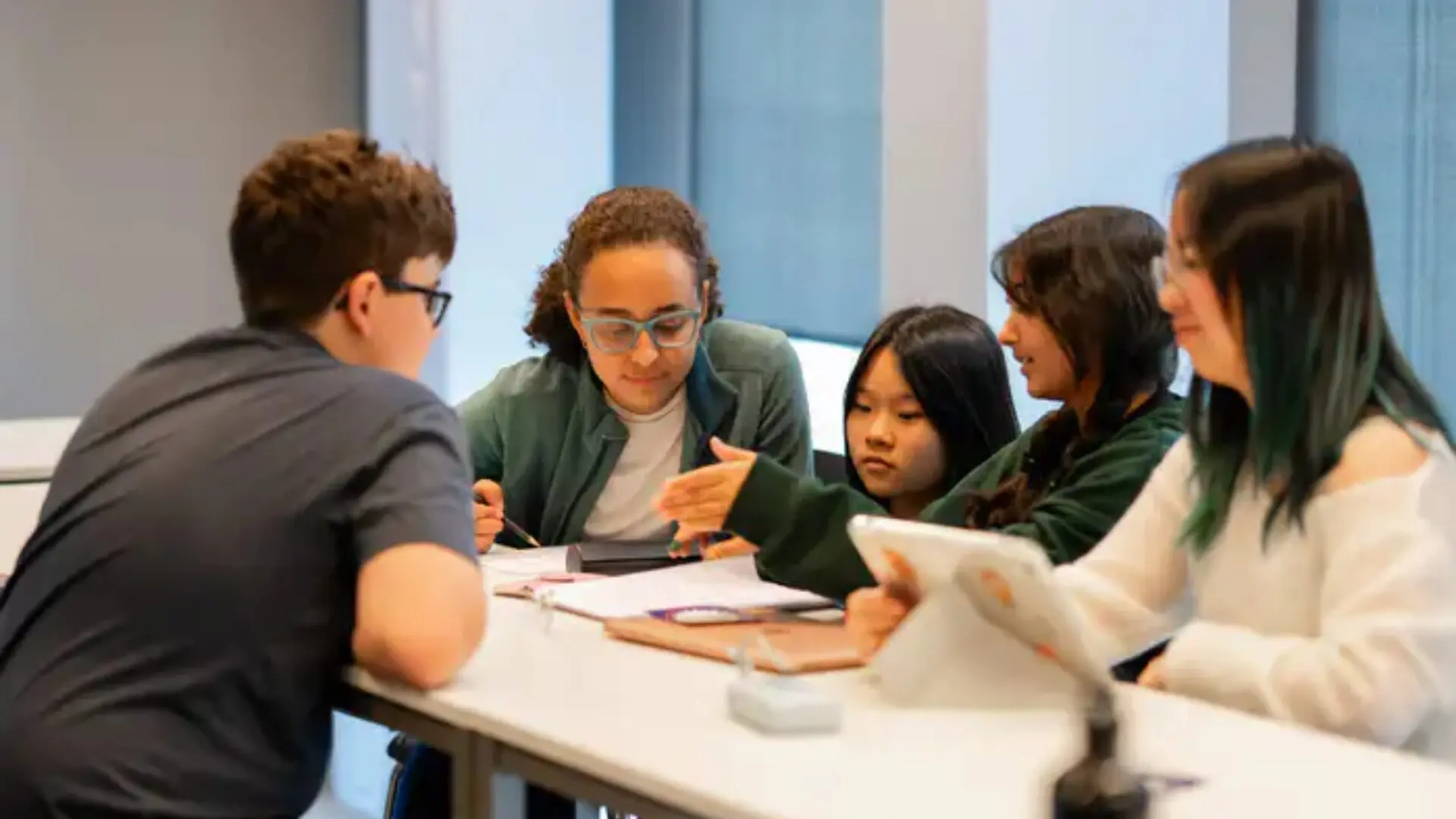 15 Social Sciences Programs in Europe for High School Students 2