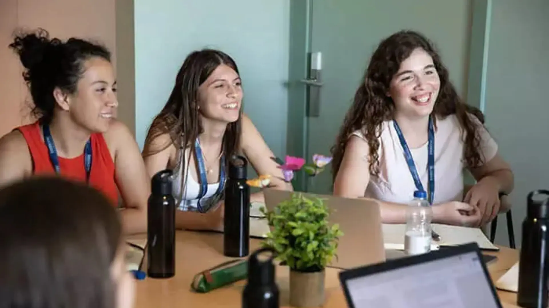 15 STEM Summer Jobs for High School Students 1